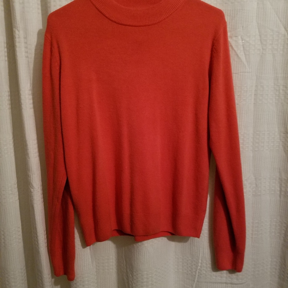 Sweater - Picture 2 of 3